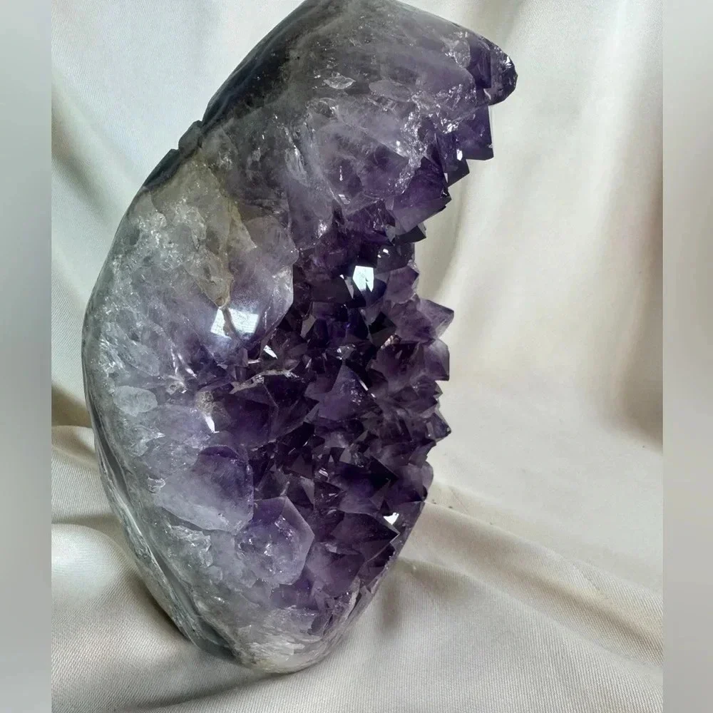 Brazilian Amethyst Juicy Grape Jelly Points 🍇 Cutbase Display Statement Piece - Picture 8 of 11